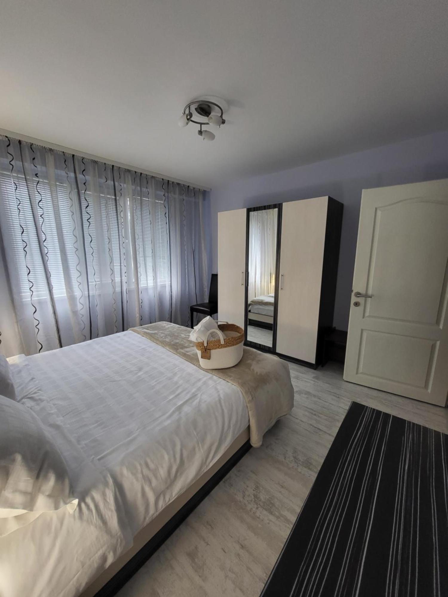 Luny Apartment Ruse Exterior photo